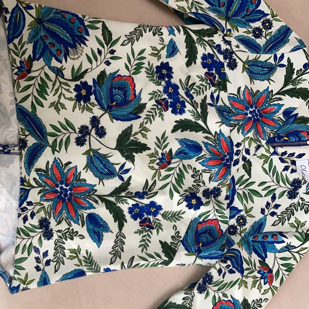 Flattering slightly loose patterned shirt